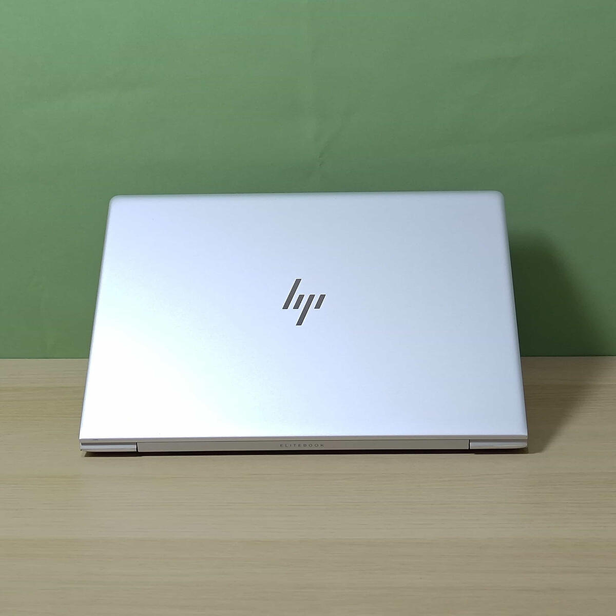 HP Elitebook G5 Belakang Tengah Butik Laptop
